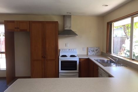 Photo of property in 2/395 Ilam Road, Bryndwr, Christchurch, 8053