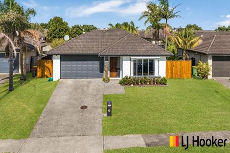 Photo of property in 27 Girvan Terrace, Wattle Downs, Auckland, 2103