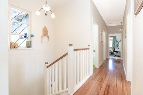 Photo of property in 167 Totara Road, Miramar, Wellington, 6022