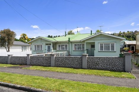 Photo of property in 19 Katarina Street, Taumarunui, 3920