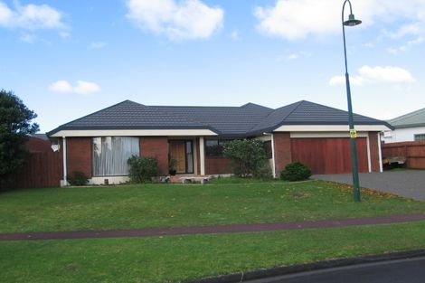 Photo of property in 3 Connemara Court, West Harbour, Auckland, 0618