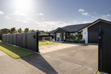 Photo of property in 78 Pacific View Road, Papamoa Beach, Papamoa, 3118