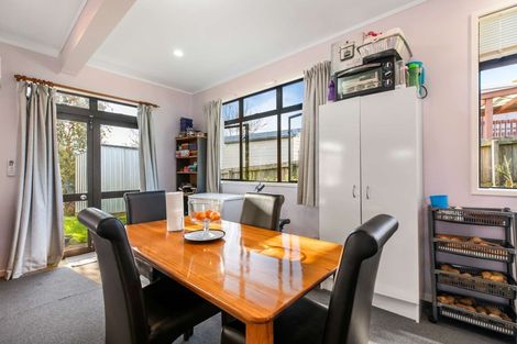 Photo of property in 51 Hindmarsh Street, Henderson, Auckland, 0612