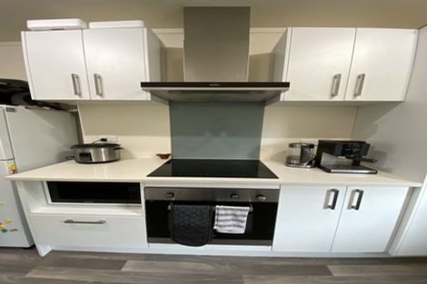 Photo of property in 2/188 Captain Springs Road, Onehunga, Auckland, 1061