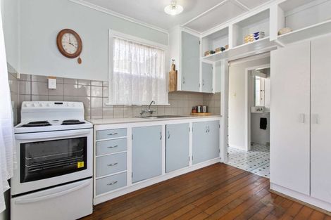 Photo of property in 1/5 Red Hill Road, Red Hill, Papakura, 2110