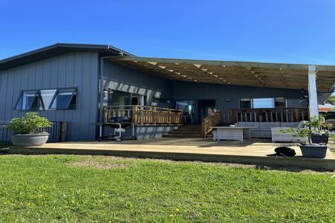 Photo of property in 126 The Fairway, Matarangi, Whitianga, 3592