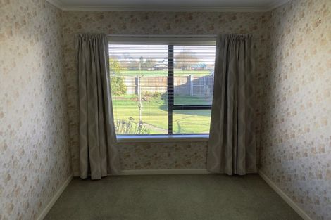 Photo of property in 287 Memorial Avenue, Burnside, Christchurch, 8053