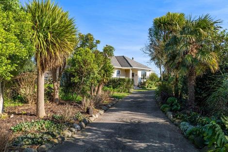 Photo of property in 7091 South Road, Warea, New Plymouth, 4381