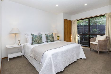 Photo of property in 1/127 Moncks Spur Road, Redcliffs, Christchurch, 8081