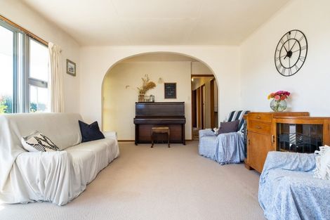 Photo of property in 35 Flaxmere Avenue, Flaxmere, Hastings, 4120