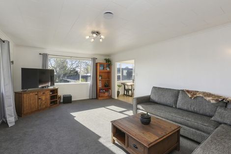 Photo of property in 10 Magnolia Drive, Westown, New Plymouth, 4310