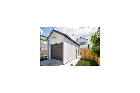 Photo of property in 171 Grove Road, Papakura, 2110