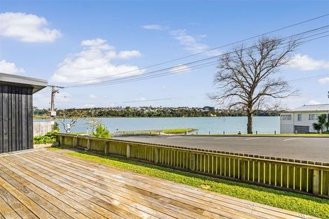 Photo of property in 12b Chapman Road, Te Atatu Peninsula, Auckland, 0610