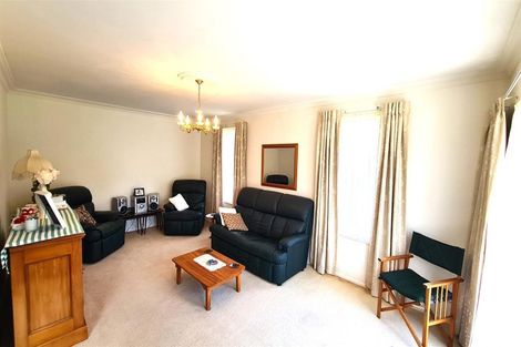 Photo of property in 2/8 Camrose Place, Ilam, Christchurch, 8041