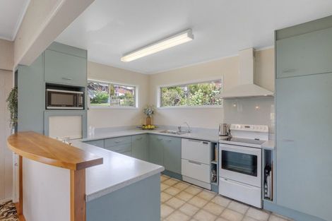 Photo of property in 3 Castleton Drive, Howick, Auckland, 2014