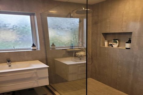 Photo of property in 26a Finlow Drive, Te Atatu South, Auckland, 0610