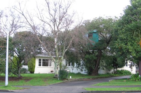 Photo of property in 80 Brightwater Terrace, Terrace End, Palmerston North, 4410