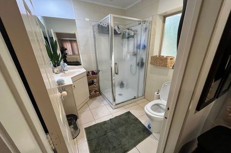 Photo of property in 2 Taiko Court, Northpark, Auckland, 2013
