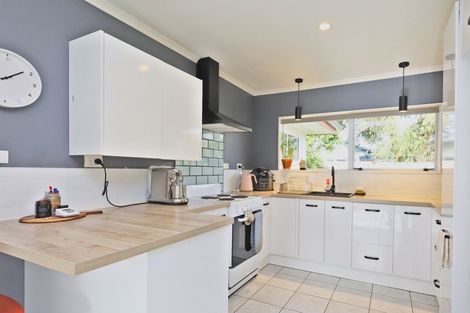 Photo of property in 6 Azimuth Place, Flagstaff, Hamilton, 3210