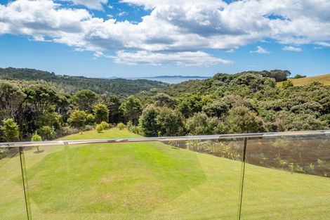 Photo of property in 34 Opoi Lane, Cable Bay, 0420