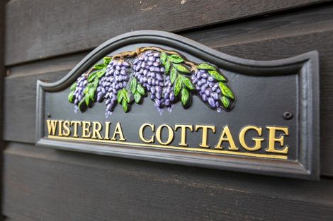 Photo of property in 9 Otupoa Way, Paraparaumu, 5032