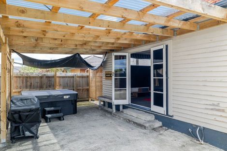 Photo of property in 84 Vogel Street, Roslyn, Palmerston North, 4414