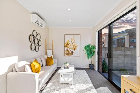 Photo of property in 12 Uku Lane, Hobsonville, Auckland, 0616