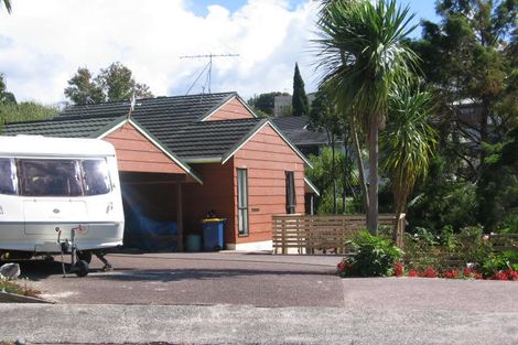 Photo of property in 23 Tiri View Place, Waiake, Auckland, 0630