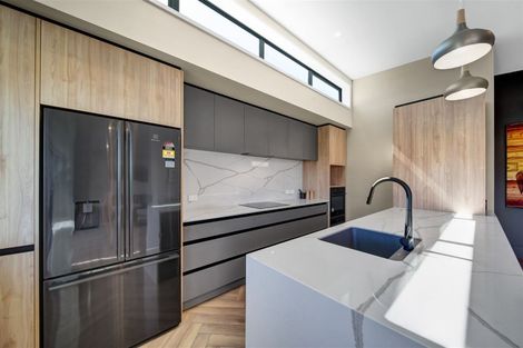 Photo of property in 52 Buller Street, New Plymouth, 4312