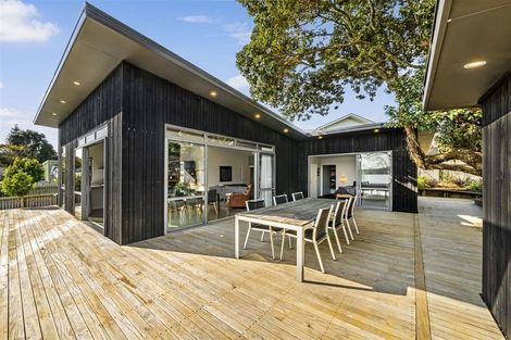 Photo of property in 12b Chapman Road, Te Atatu Peninsula, Auckland, 0610