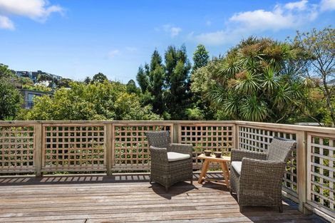Photo of property in 6 Mollyhawk Place, Birkenhead, Auckland, 0626