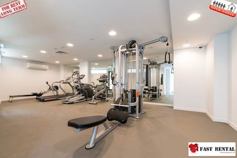 Photo of property in 18 Sumich Place, West Harbour, Auckland, 0618