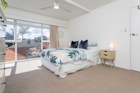 Photo of property in 1/23 Hart Road, Hauraki, Auckland, 0622