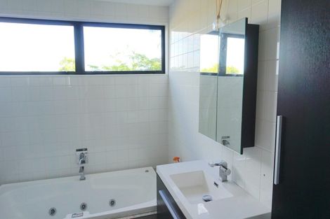 Photo of property in 14 Corriedale Place, Somerville, Auckland, 2014