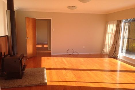 Photo of property in 18 Wells Road, Bucklands Beach, Auckland, 2012