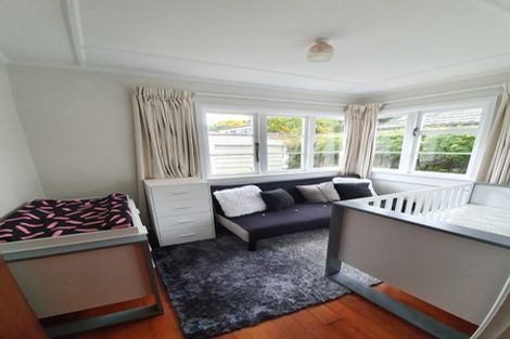 Photo of property in 12 Centennial Drive, Hokowhitu, Palmerston North, 4410