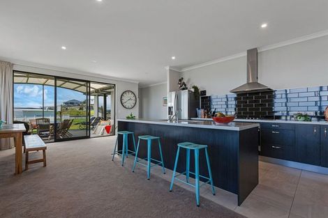 Photo of property in 31 Eagles Way, Cable Bay, 0420
