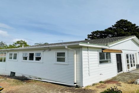 Photo of property in 57 Savoy Road, Glen Eden, Auckland, 0602