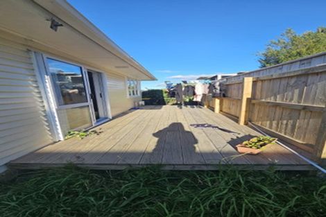 Photo of property in 77 Mould Street, Waitara, 4320