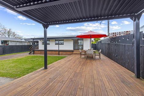 Photo of property in 141b Henderson Valley Road, Henderson, Auckland, 0612