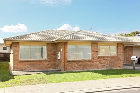 Photo of property in 15 Carlas Way, Ranui, Auckland, 0612