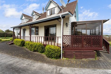 Photo of property in 13 Ponderosa Place, Opunake, 4616