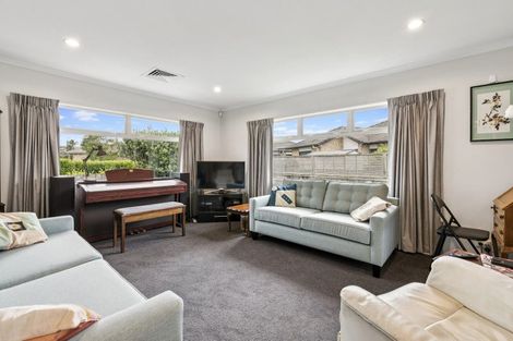 Photo of property in 18a Doment Crescent, Orewa, 0931