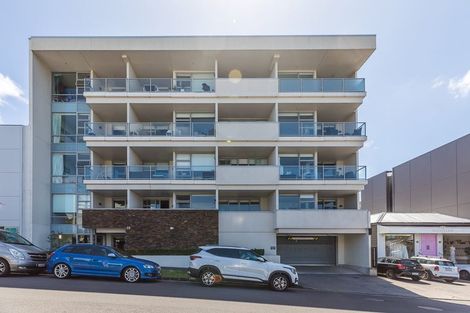 Photo of property in 2c/39 Mackelvie Street, Grey Lynn, Auckland, 1021