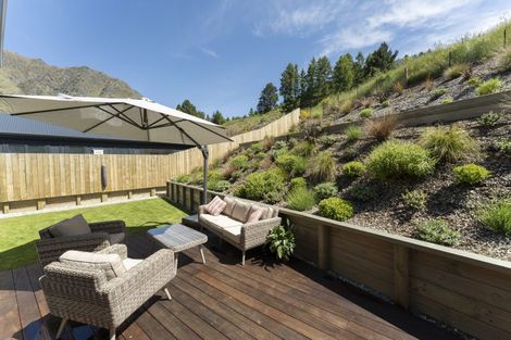 Photo of property in 22 Morning Star Terrace, Arthurs Point, Queenstown, 9371