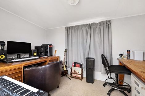 Photo of property in 2/24 Templeton Place, Clendon Park, Auckland, 2103