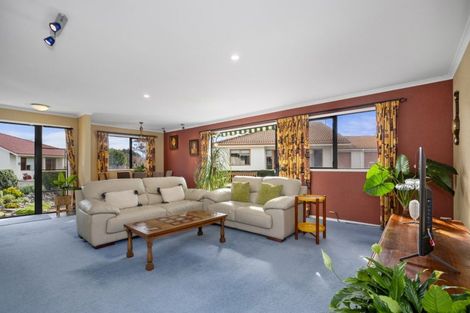 Photo of property in Cotswold Court, 16/8 Cheyne Road, Pyes Pa, Tauranga, 3112