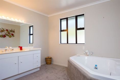 Photo of property in 9 Rimu Terrace, Waikawa, Picton, 7220