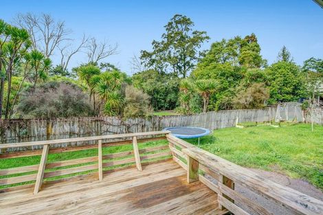 Photo of property in 19 Benita Place, Sunnyvale, Auckland, 0612