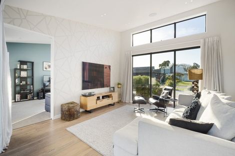 Photo of property in 32 Ardrossan Way, Tai Tapu, 7672